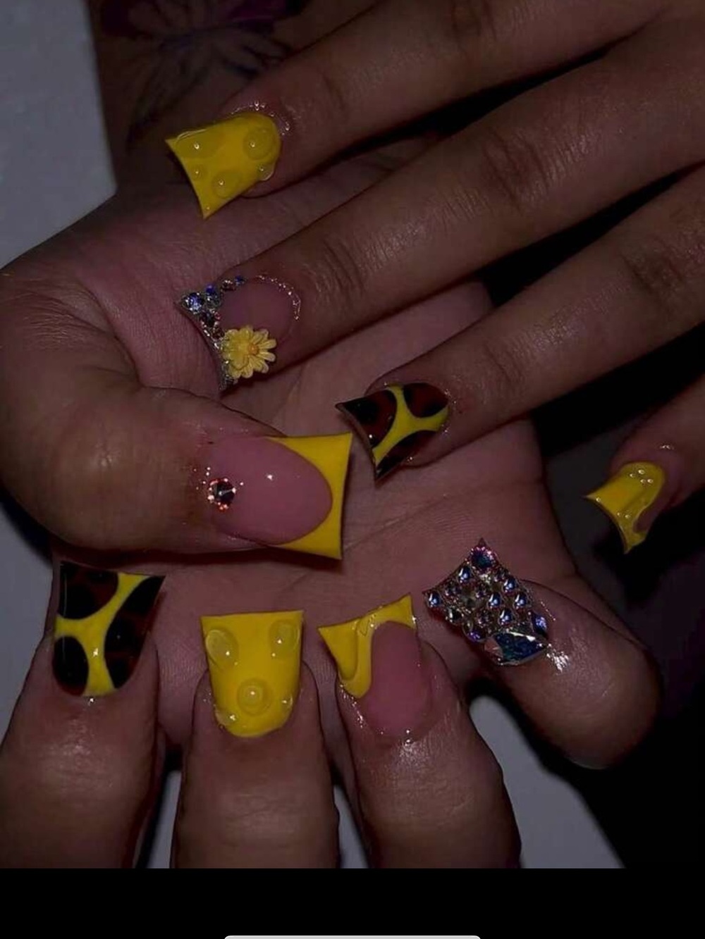 Yellow 3D Embellished Women's Nail Art Set